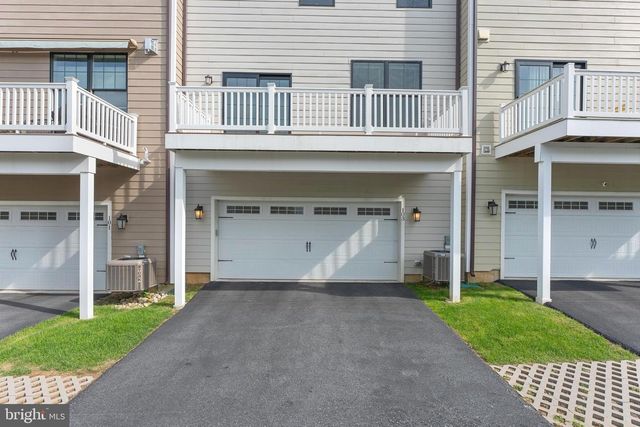 103 AGNES GRACE LN, Wayne, PA 19087
