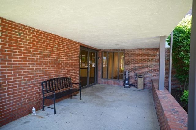 225 Boston 301, Lynn, MA 01904