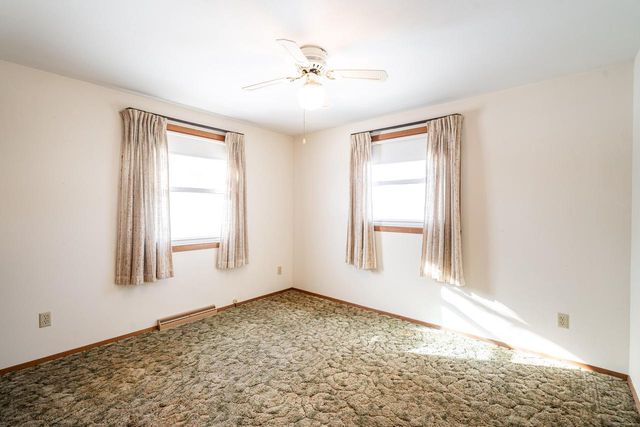 2938 Stonebridge DRIVE, Racine, WI 53404