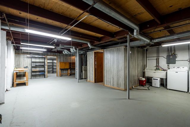 2938 Stonebridge DRIVE, Racine, WI 53404