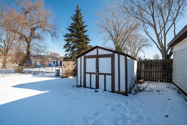 2938 Stonebridge DRIVE, Racine, WI 53404