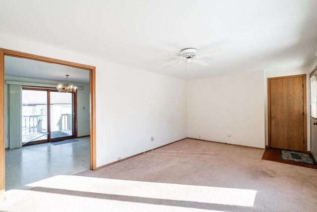 2938 Stonebridge DRIVE, Racine, WI 53404