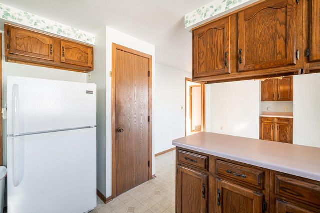 2938 Stonebridge DRIVE, Racine, WI 53404