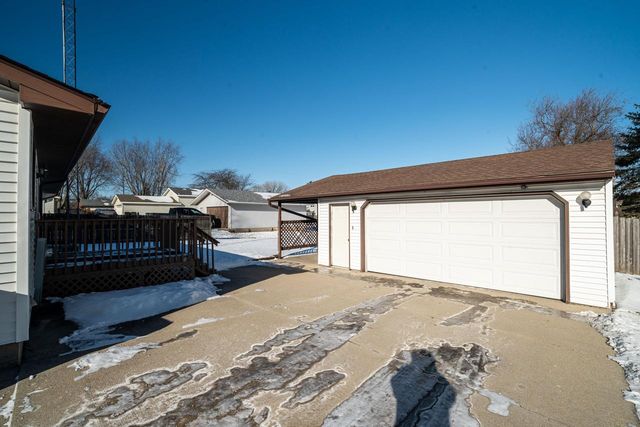2938 Stonebridge DRIVE, Racine, WI 53404