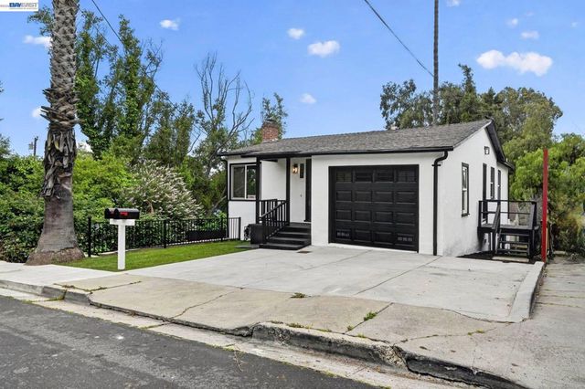 24657 Leona Dr, Hayward, CA 94542