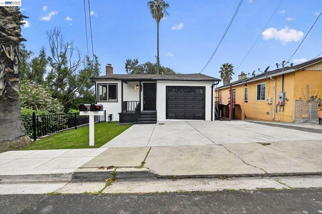 24657 Leona Dr, Hayward, CA 94542