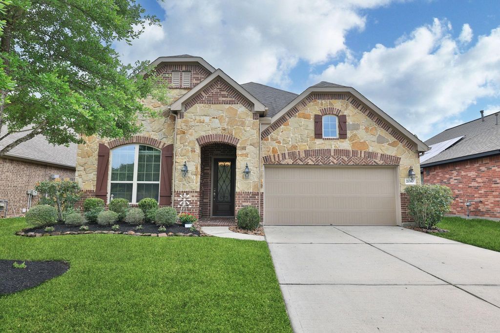 21350 Auburn Reach Drive, Porter, TX 77365