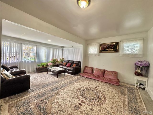 360 Lasalle Ave, Buffalo, NY 14215