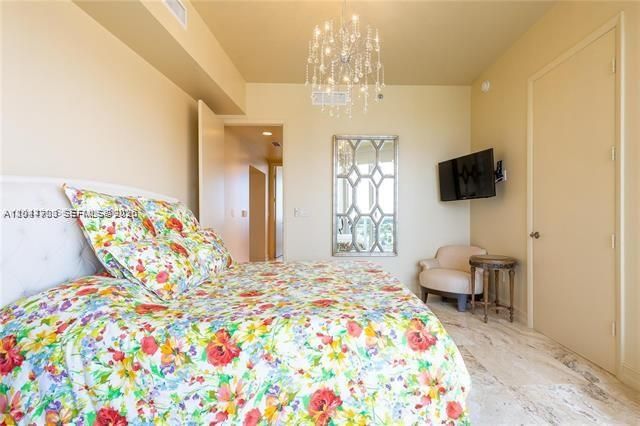 16001 Collins Avenue 1106, Sunny Isles Beach, FL 33160