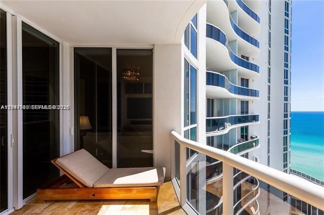 16001 Collins Avenue 1106, Sunny Isles Beach, FL 33160