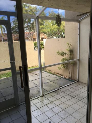 7885 NW 7th Ct 406, Plantation, FL 33324