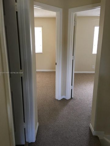 7885 NW 7th Ct 406, Plantation, FL 33324
