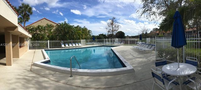 7885 NW 7th Ct 406, Plantation, FL 33324