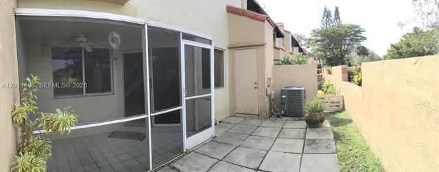 7885 NW 7th Ct 406, Plantation, FL 33324