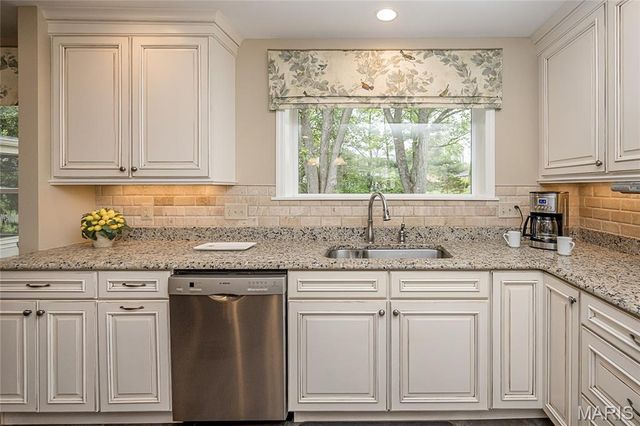 14012 Wethersfield Terrace Court, Chesterfield, MO 63017