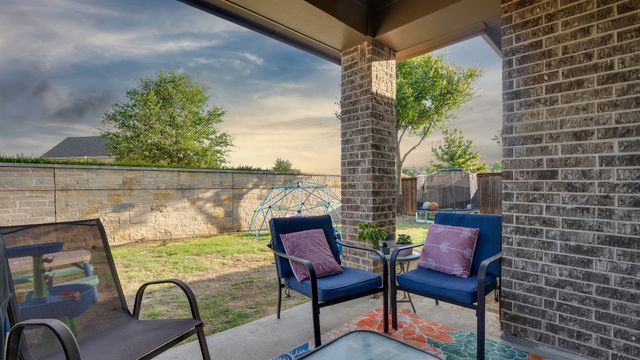 124 Village Creek Drive, Mckinney, TX 75071