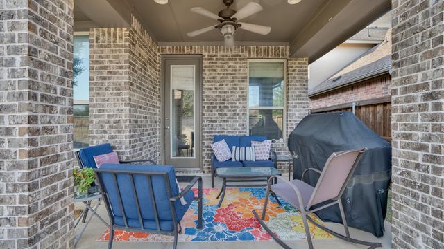 124 Village Creek Drive, Mckinney, TX 75071