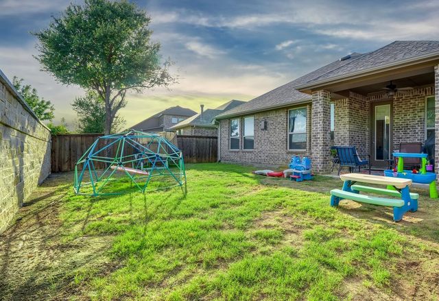 124 Village Creek Drive, Mckinney, TX 75071