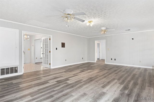 6821 Buttercup Drive, Elmore, AL 36025