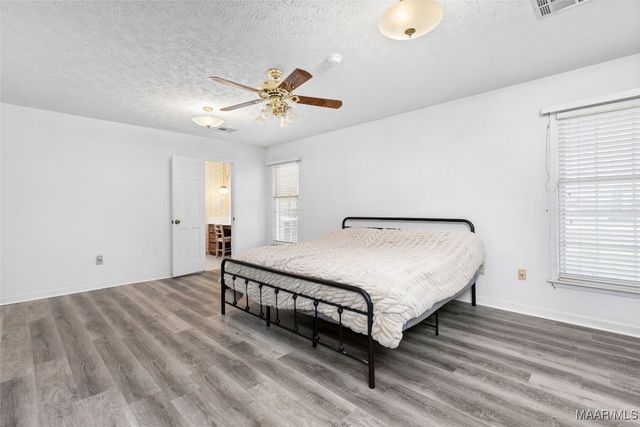 6821 Buttercup Drive, Elmore, AL 36025