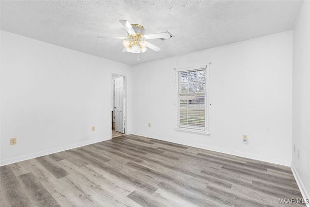 6821 Buttercup Drive, Elmore, AL 36025