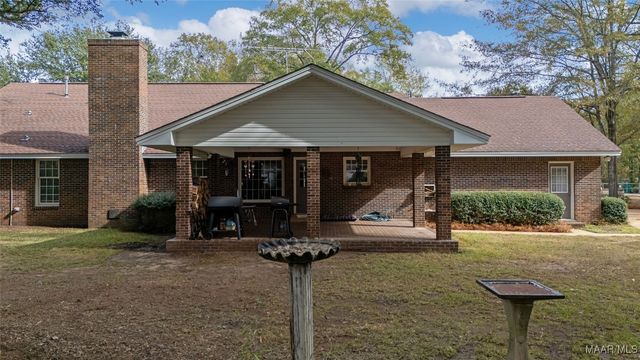 6821 Buttercup Drive, Elmore, AL 36025