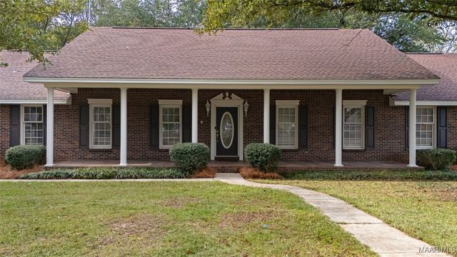 6821 Buttercup Drive, Elmore, AL 36025