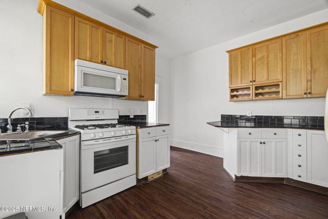 2253 HERSCHEL Street, Jacksonville, FL 32204