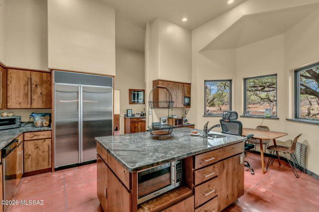 1985 N Bonanza Avenue, Tucson, AZ 85749