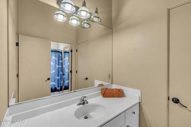 1985 N Bonanza Avenue, Tucson, AZ 85749