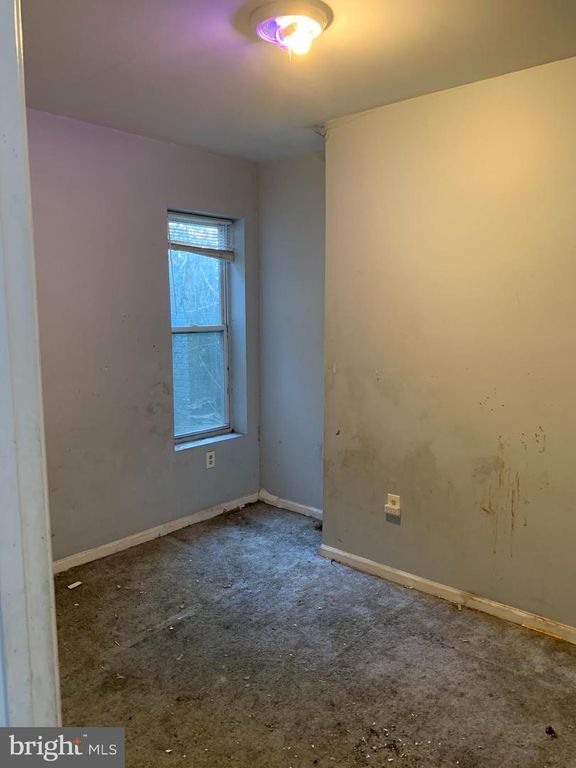 Image 11 of property listing at 2511 W BALTIMORE ST, Baltimore, MD 21223