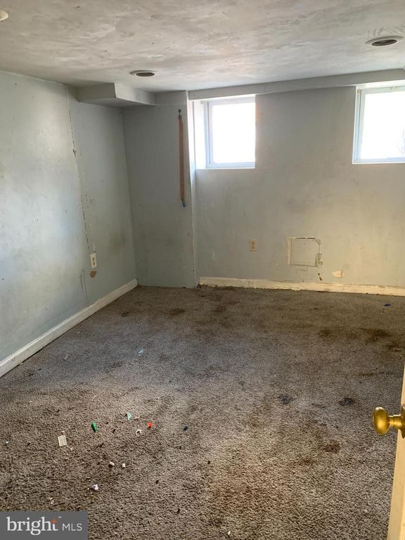 Image 15 of property listing at 2511 W BALTIMORE ST, Baltimore, MD 21223