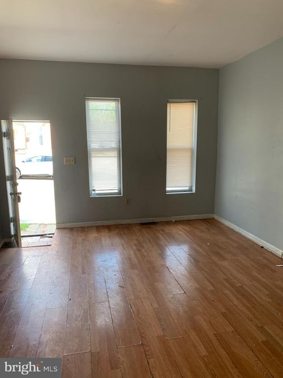 Image 4 of property listing at 2511 W BALTIMORE ST, Baltimore, MD 21223