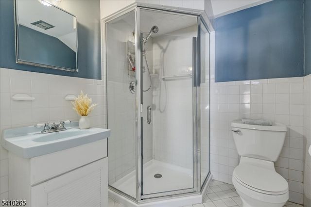 4 Arrowhead Trl, Sparta Twp., NJ 07871