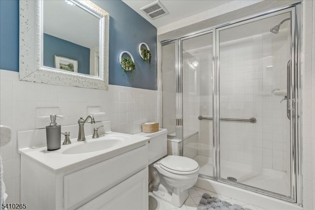 4 Arrowhead Trl, Sparta Twp., NJ 07871