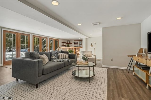 4 Arrowhead Trl, Sparta Twp., NJ 07871