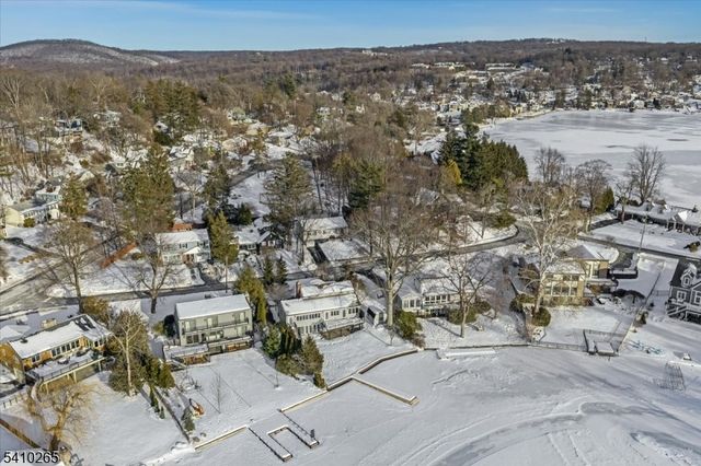 4 Arrowhead Trl, Sparta Twp., NJ 07871