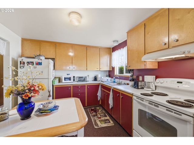 1765 UMPQUA Rd, Woodburn, OR 97071