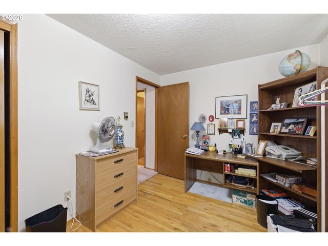 1765 UMPQUA Rd, Woodburn, OR 97071