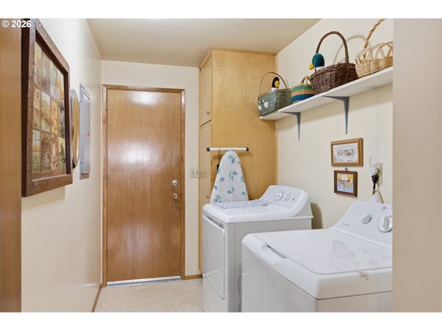 1765 UMPQUA Rd, Woodburn, OR 97071