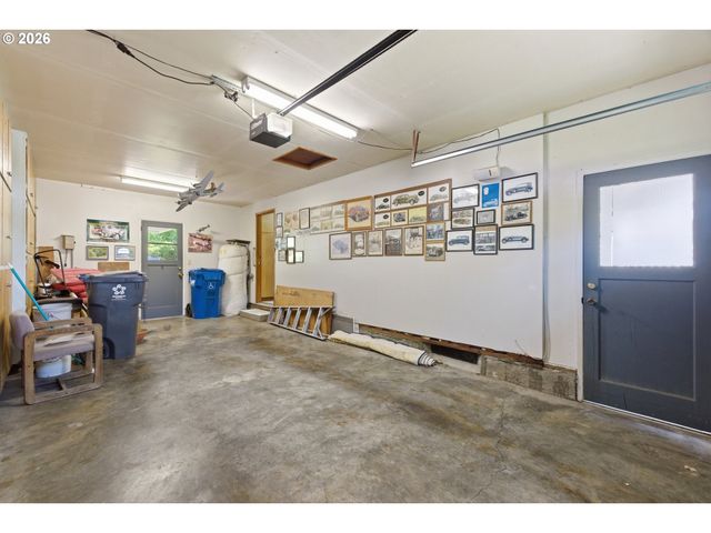 1765 UMPQUA Rd, Woodburn, OR 97071