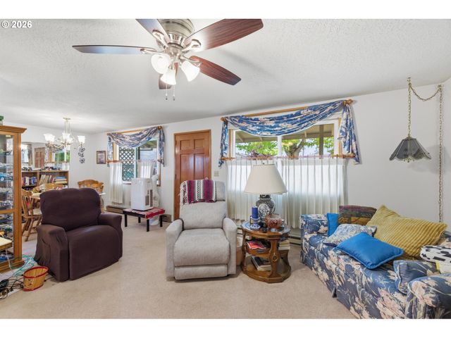 1765 UMPQUA Rd, Woodburn, OR 97071