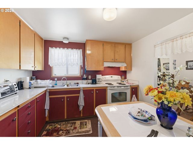 1765 UMPQUA Rd, Woodburn, OR 97071