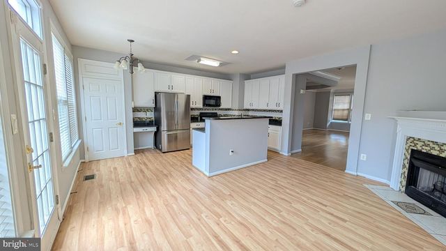 13996 KHALID LN, Chantilly, VA 20151