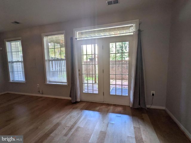 13996 KHALID LN, Chantilly, VA 20151