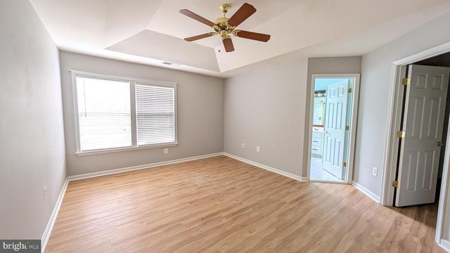 13996 KHALID LN, Chantilly, VA 20151