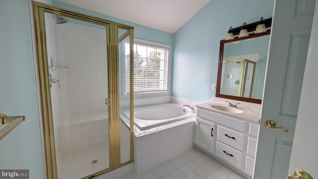 13996 KHALID LN, Chantilly, VA 20151
