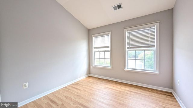13996 KHALID LN, Chantilly, VA 20151