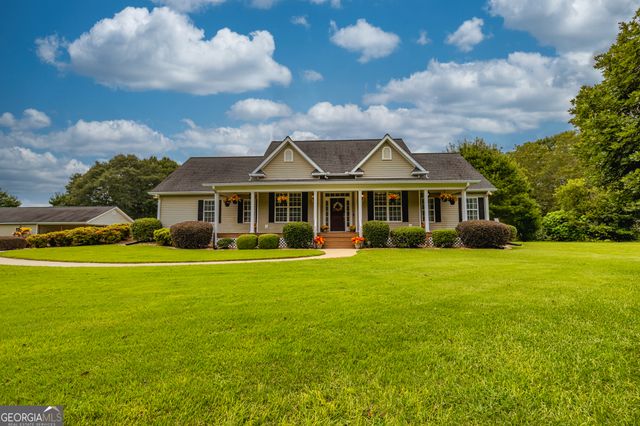 121 Grape Creek Road, Milner, GA 30257