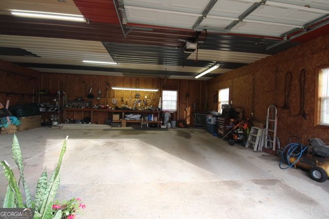 121 Grape Creek Road, Milner, GA 30257